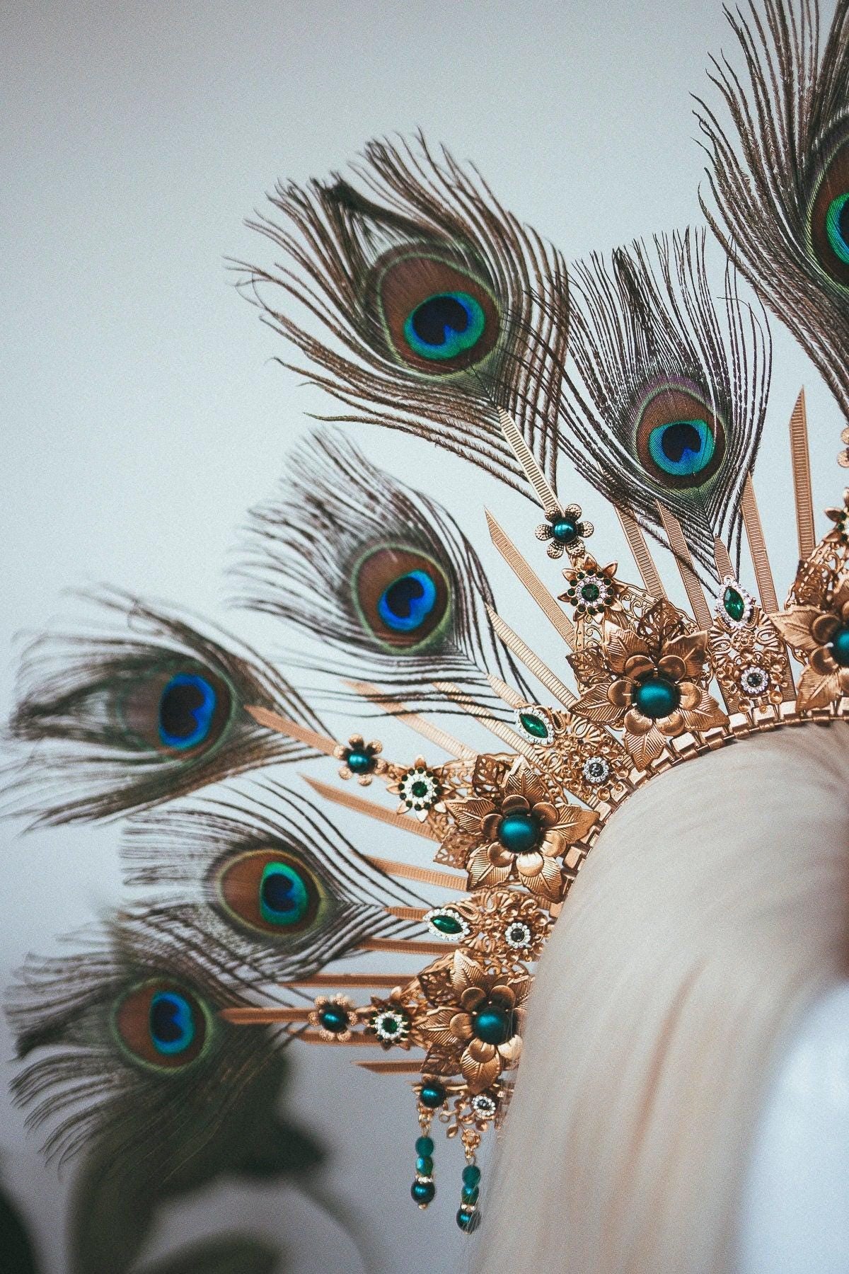 Peacock Halo Crown, Gold Goddess Headpiece, Festival Tiara, Bridal Halo, Maternity Photoshoot, Carnival Costume, Statement Feather Crown
