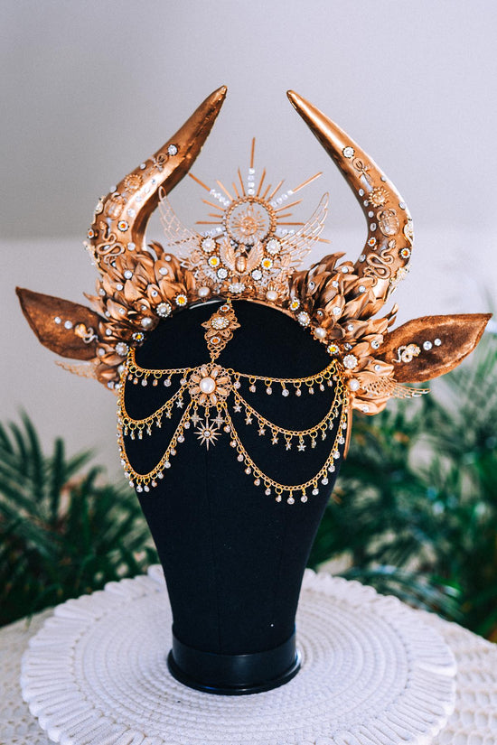 Cleopatra Gold Horn Crown Goddess Hathor Headdress Sun Halo Jewelry Festival Costume Headpiece Sacred Bridal Tiara