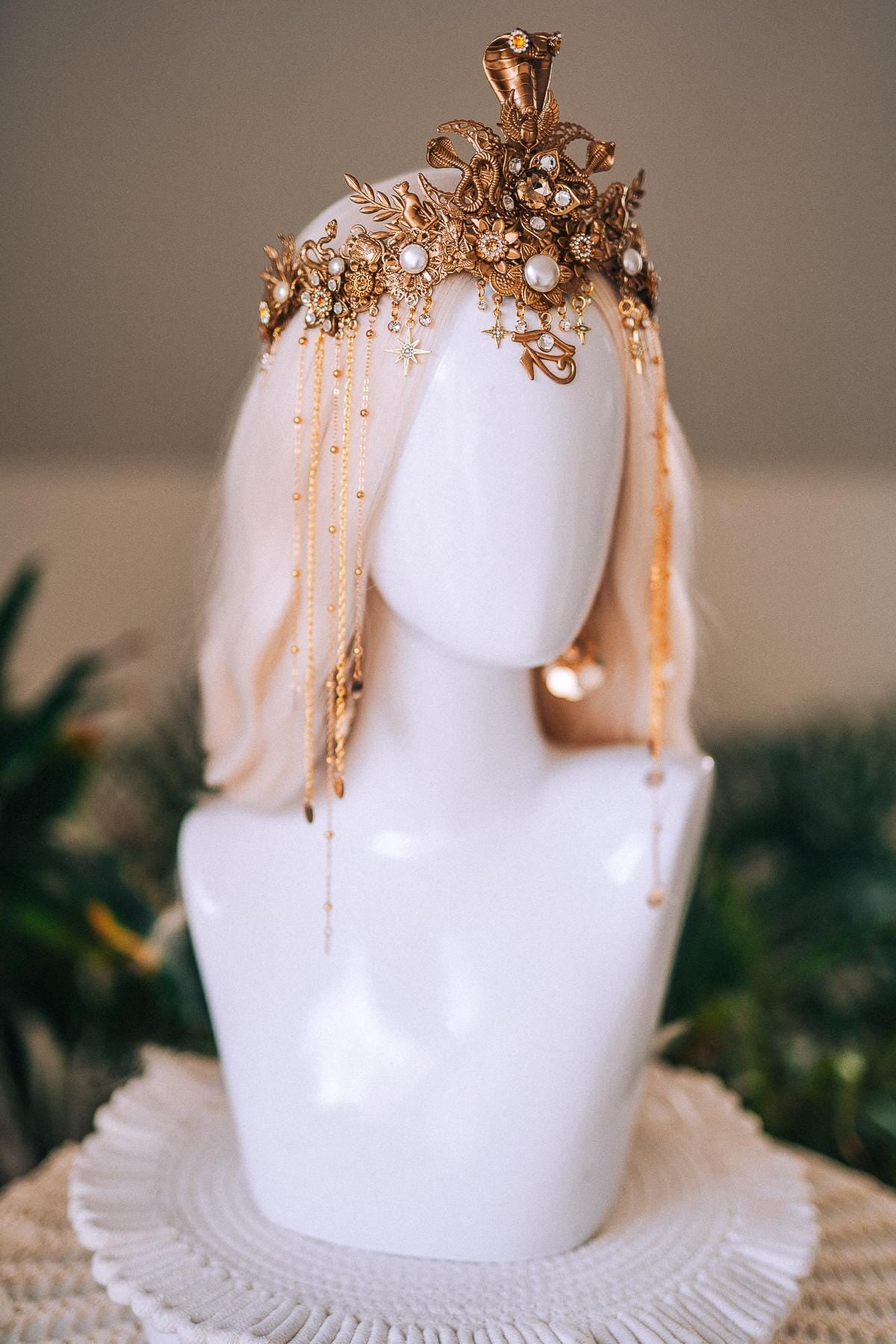 Cleopatra Cobra Gold Crown Snake Headpiece Goddess Crown Egyptian Wedding Tiara Gold Crown with Chains Costume Headpiece Festival