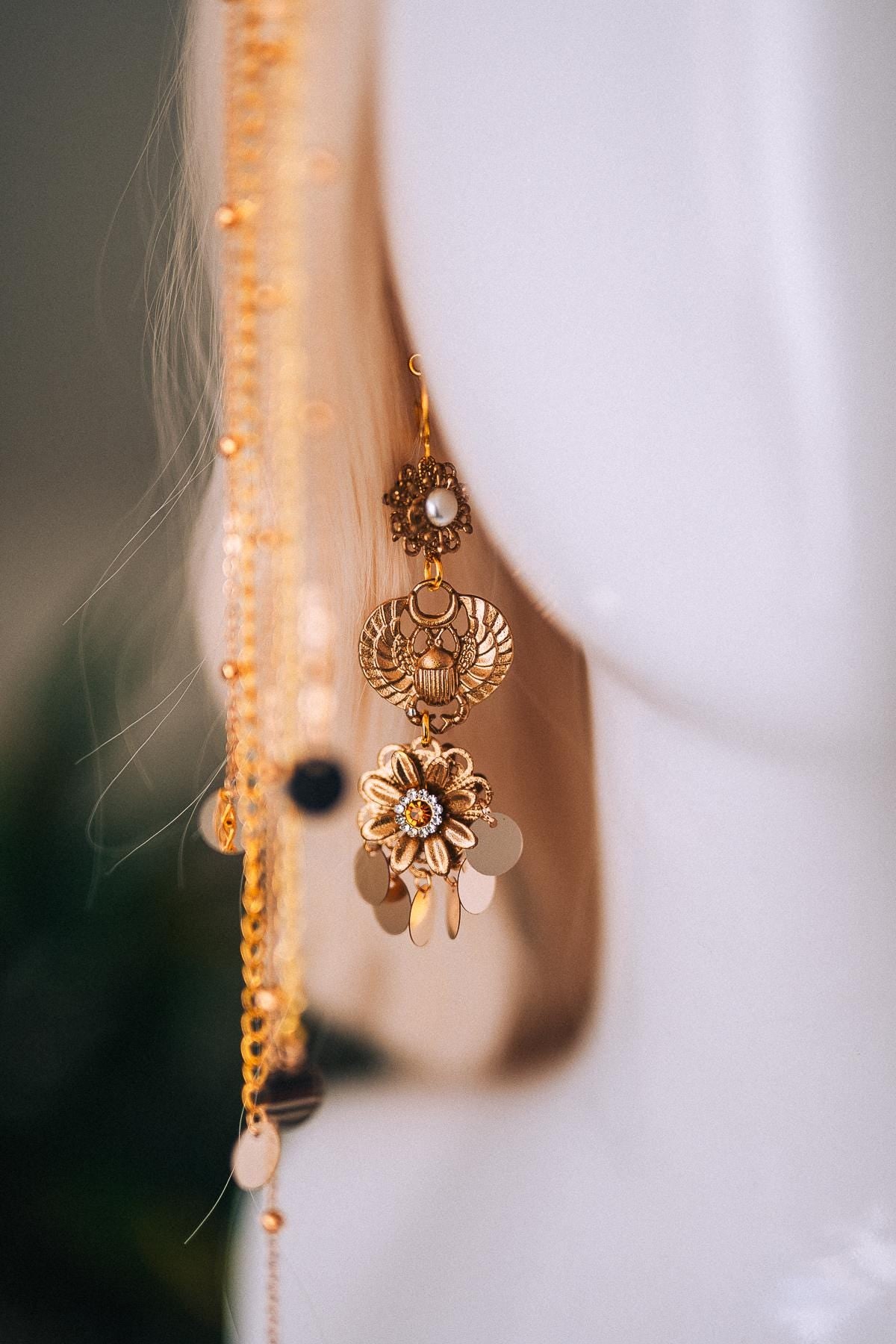 Cleopatra Earrings Gold Serpent Jewelry Egyptian Snake Earrings Festival Statement Pearls Goddess Costume Jewelry for Carnival Halloween