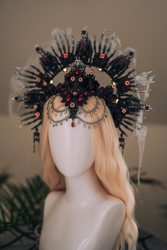 Dark Skeleton Queen Halo Crown Halloween Headpiece Red Black Gothic Skull Light Up Costume Goddess Tiara