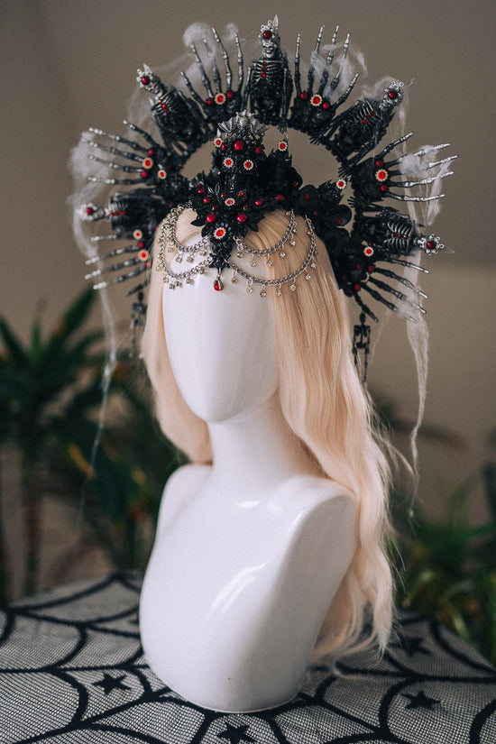 Dark Skeleton Queen Halo Crown Halloween Headpiece Red Black Gothic Skull Light Up Costume Goddess Tiara