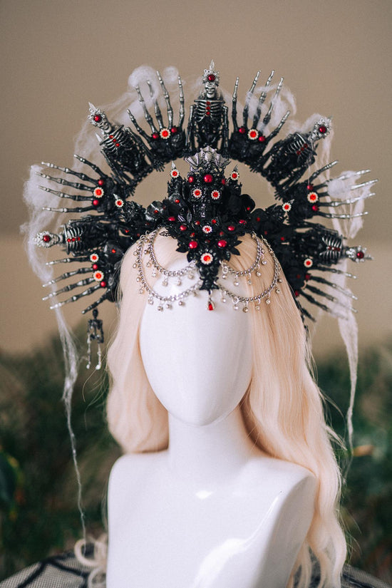 Dark Skeleton Queen Halo Crown Halloween Headpiece Red Black Gothic Skull Light Up Costume Goddess Tiara