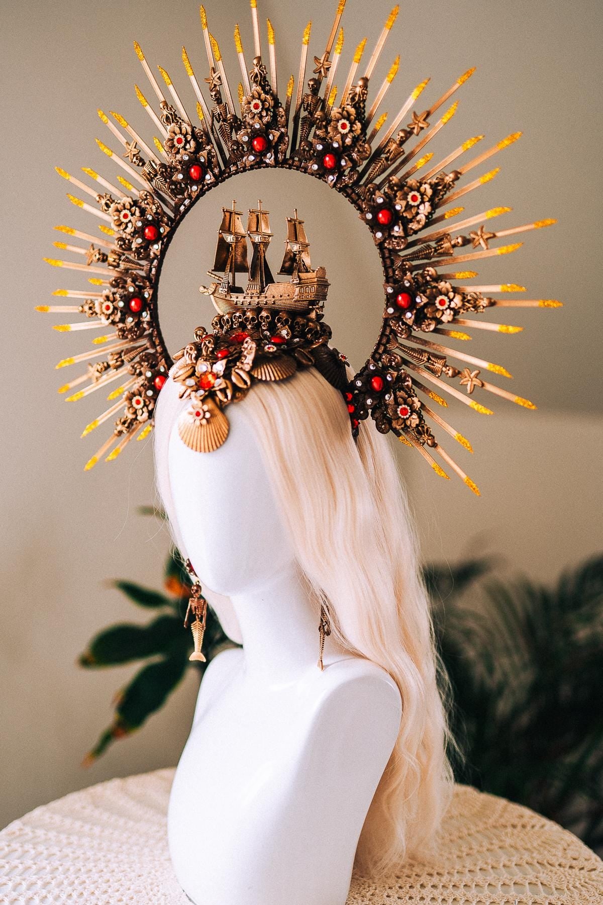 Gold Pirate Ship Halo Crown With Earrings Red Gem Skull Headpiece Ocean Goddess Costume Sea Queen Crown Fantasy Festival Headpiece