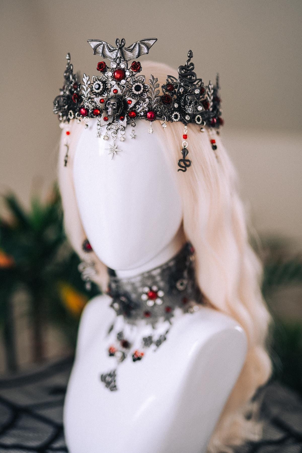 Vampire Queen Choker Gothic Lace Skull Bat Red Crystals Black Silver Necklace Halloween Dark Royal Jewelry