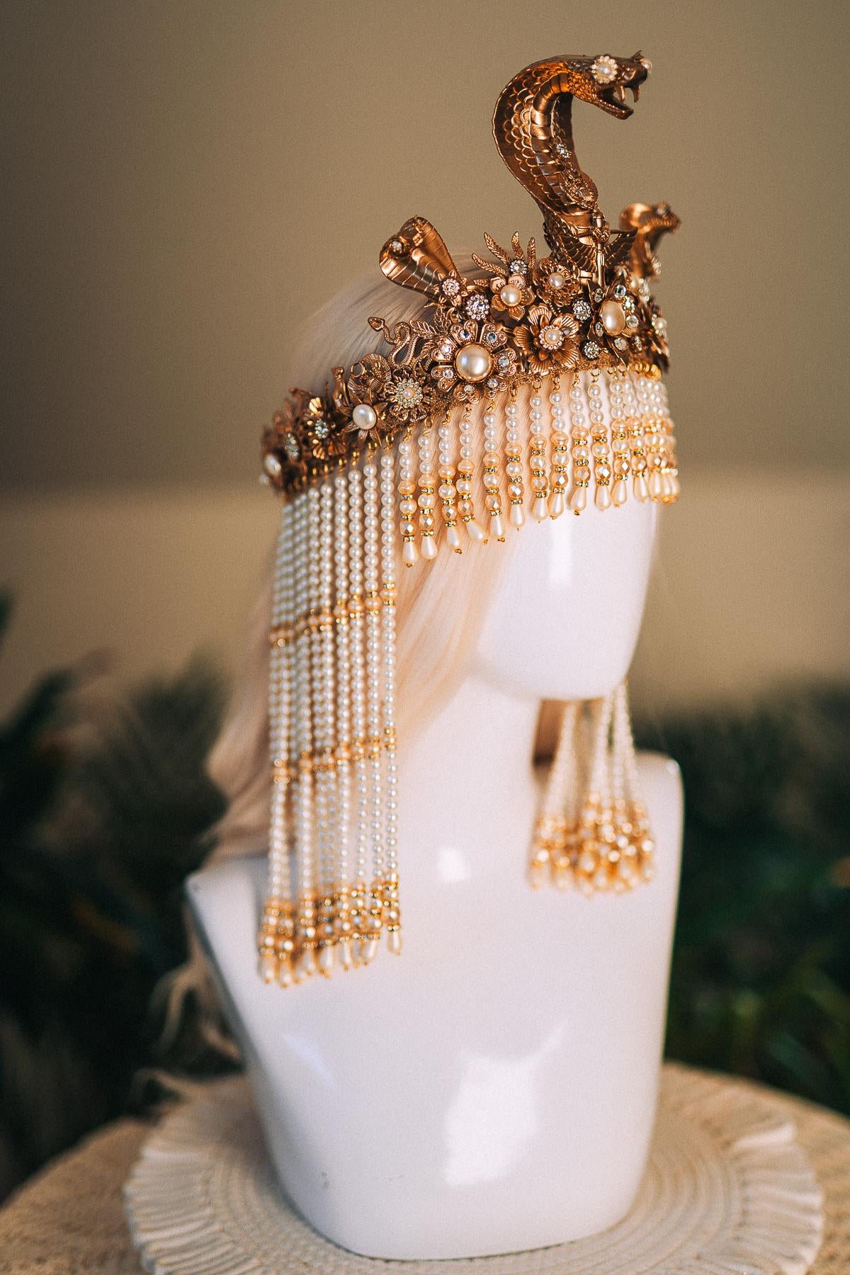 Cleopatra Pearl Crown, Egyptian Queen Crown, Festival Headpiece, Carnival Cleopatra Crown, Luxury Carnival Crown, Halloween Cleopatra Crown