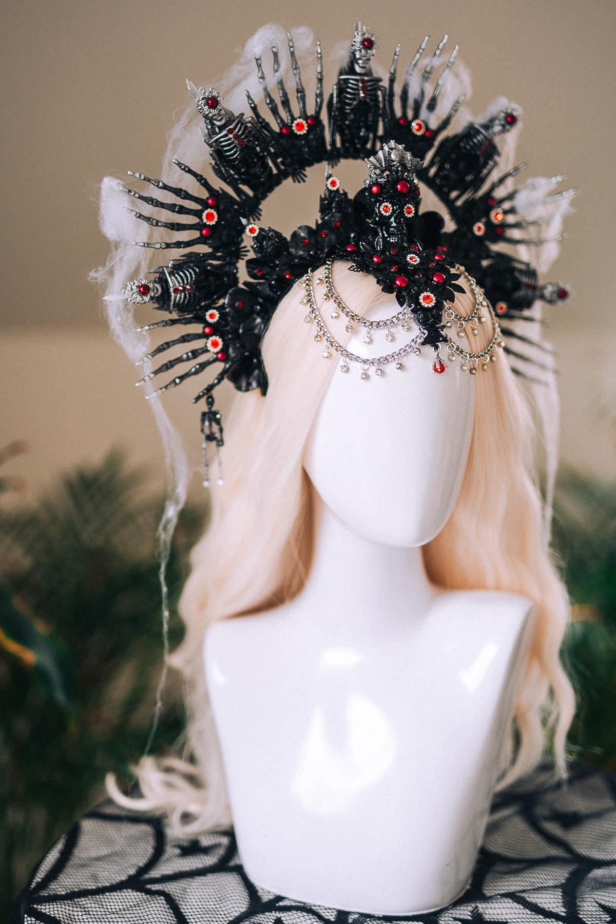 Dark Skeleton Queen Halo Crown Halloween Headpiece Red Black Gothic Skull Light Up Costume Goddess Tiara