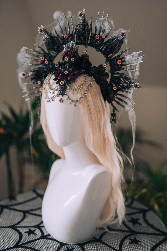 Dark Skeleton Queen Halo Crown Halloween Headpiece Red Black Gothic Skull Light Up Costume Goddess Tiara