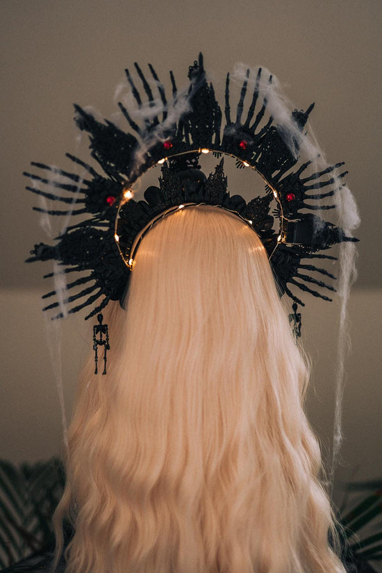 Dark Skeleton Queen Halo Crown Halloween Headpiece Red Black Gothic Skull Light Up Costume Goddess Tiara