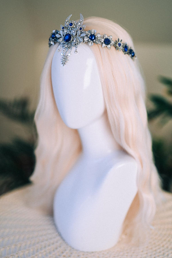 Silver Moon Goddess Tiara Blue Crystals Crescent Crown Celestial Headpiece Wedding Ball Festival Costume Silver Tiara Bride