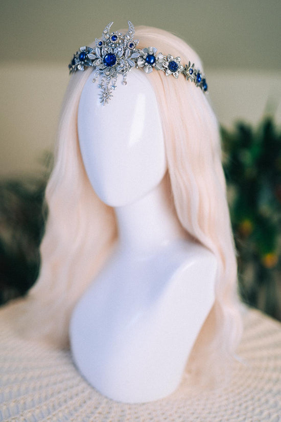 Silver Moon Goddess Tiara Blue Crystals Crescent Crown Celestial Headpiece Wedding Ball Festival Costume Silver Tiara Bride