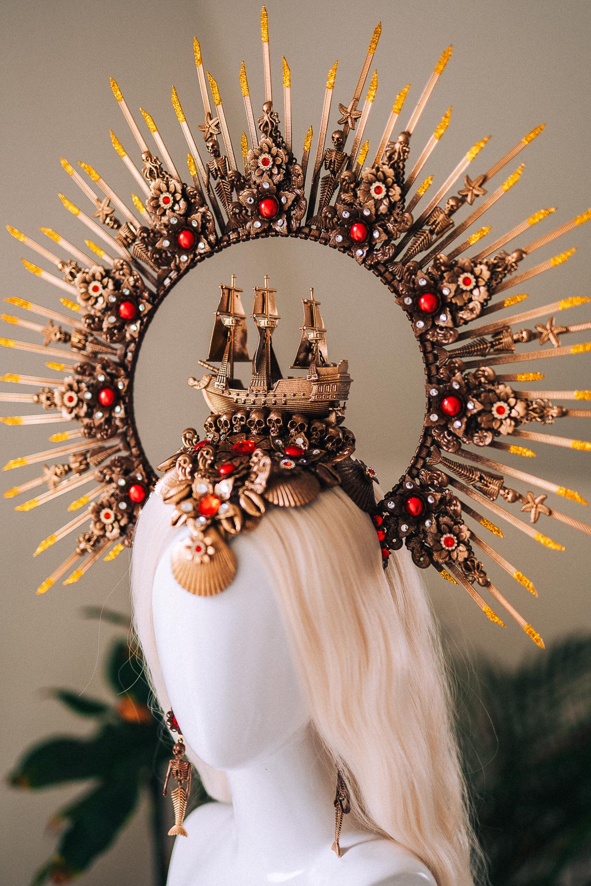 Gold Pirate Ship Halo Crown With Earrings Red Gem Skull Headpiece Ocean Goddess Costume Sea Queen Crown Fantasy Festival Headpiece