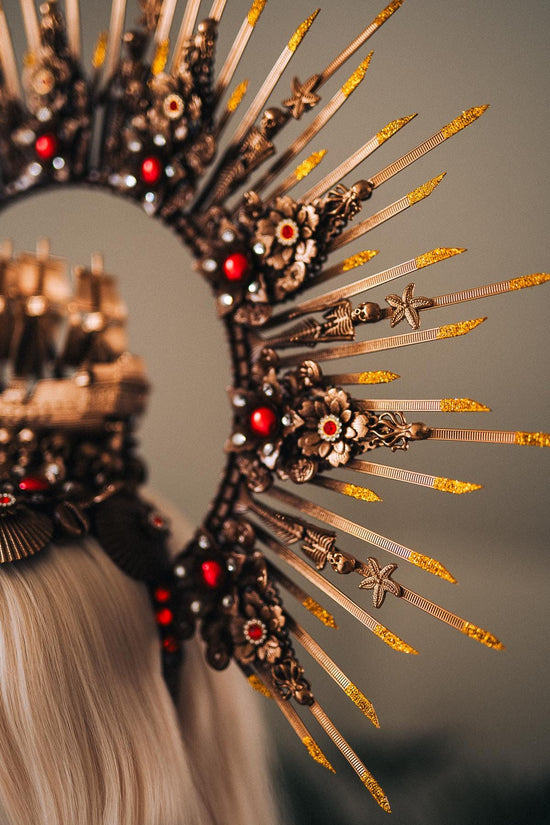 Gold Pirate Ship Halo Crown With Earrings Red Gem Skull Headpiece Ocean Goddess Costume Sea Queen Crown Fantasy Festival Headpiece