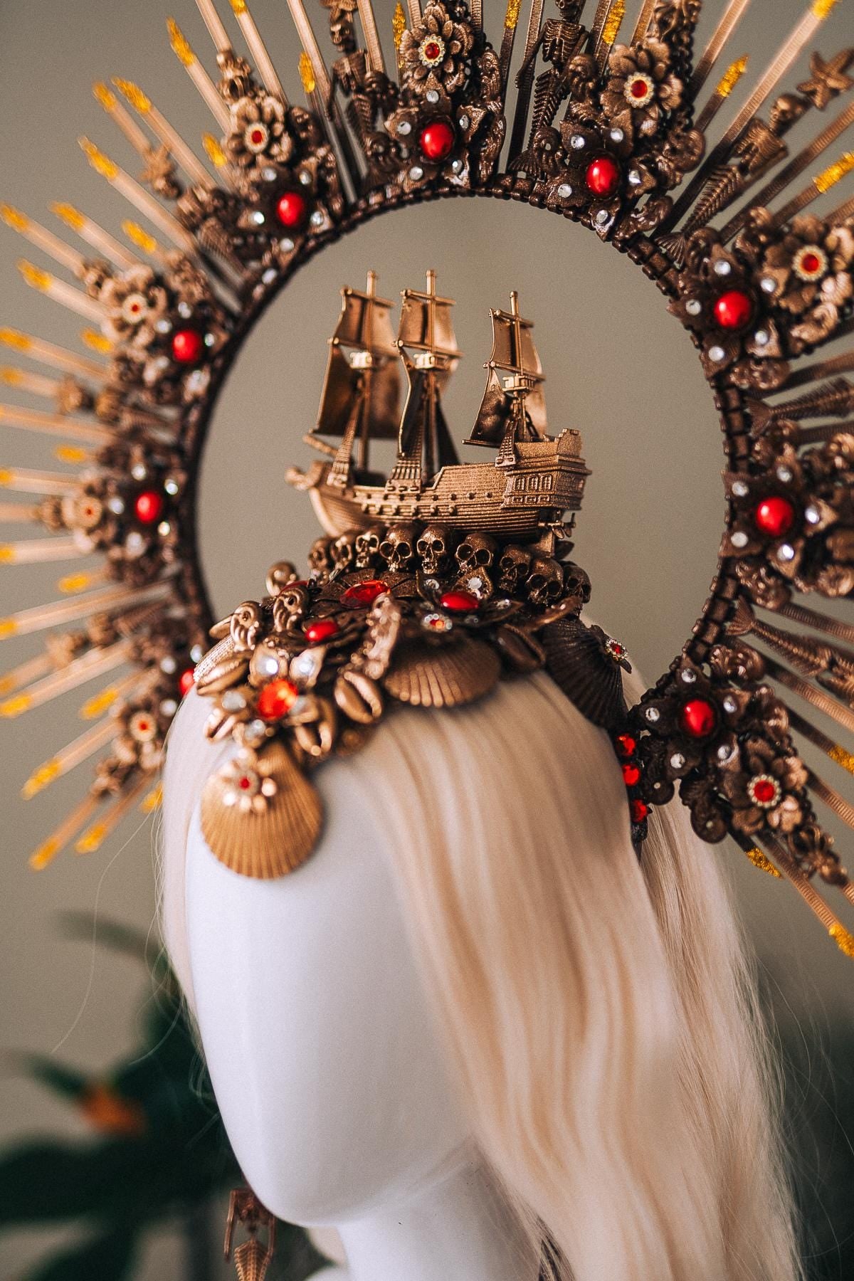 Gold Pirate Ship Halo Crown With Earrings Red Gem Skull Headpiece Ocean Goddess Costume Sea Queen Crown Fantasy Festival Headpiece
