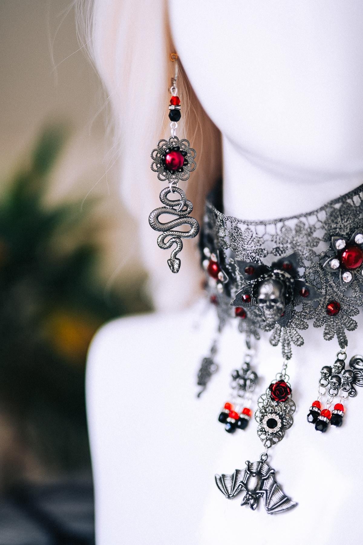 Vampire Queen Choker Gothic Lace Skull Bat Red Crystals Black Silver Necklace Halloween Dark Royal Jewelry