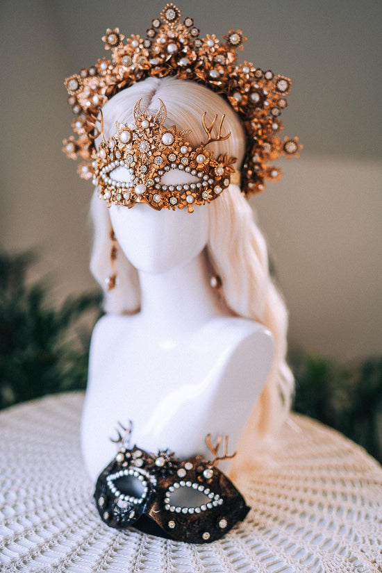 Golden Pearl Floral Masquerade Mask Deer Antler Elegant Carnival Costume Headpiece