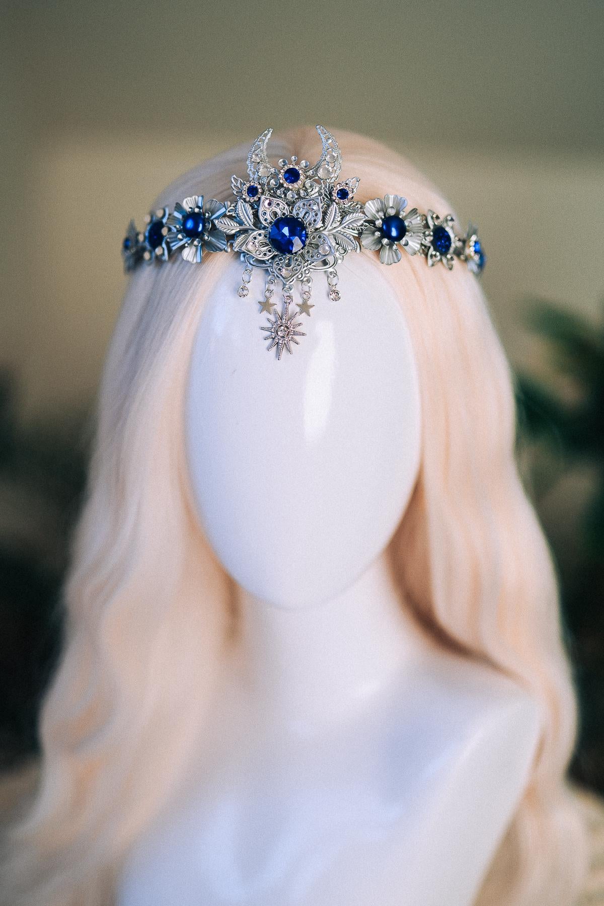 Silver Moon Goddess Tiara Blue Crystals Crescent Crown Celestial Headpiece Wedding Ball Festival Costume Silver Tiara Bride