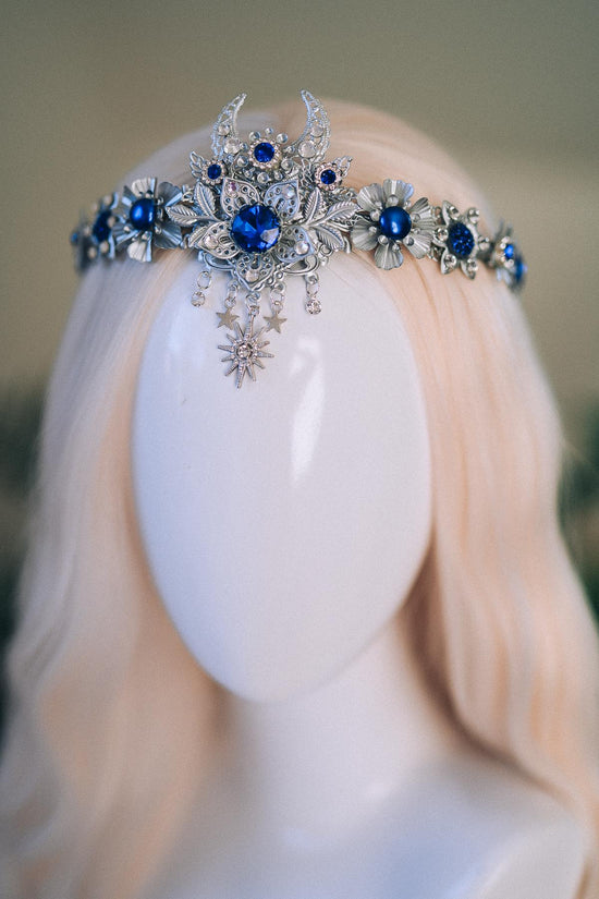 Silver Moon Goddess Tiara Blue Crystals Crescent Crown Celestial Headpiece Wedding Ball Festival Costume Silver Tiara Bride