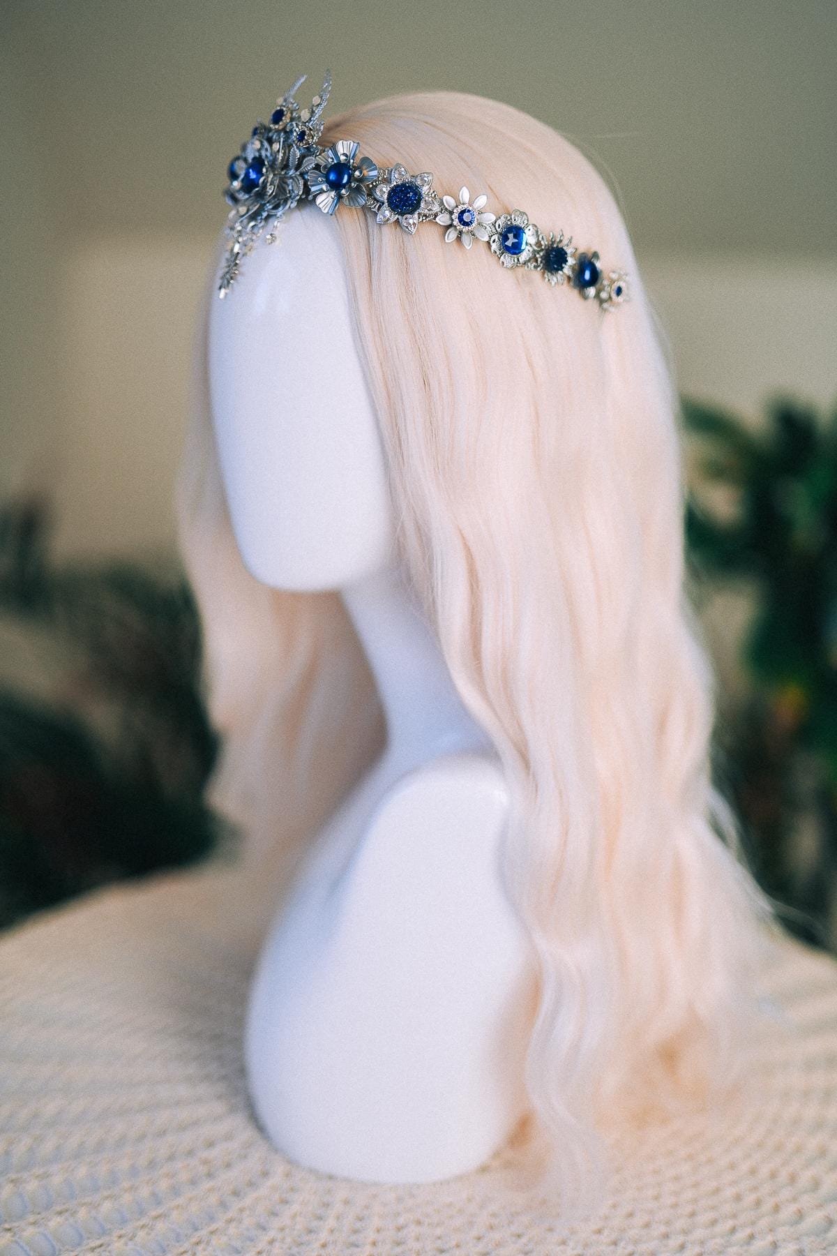 Silver Moon Goddess Tiara Blue Crystals Crescent Crown Celestial Headpiece Wedding Ball Festival Costume Silver Tiara Bride