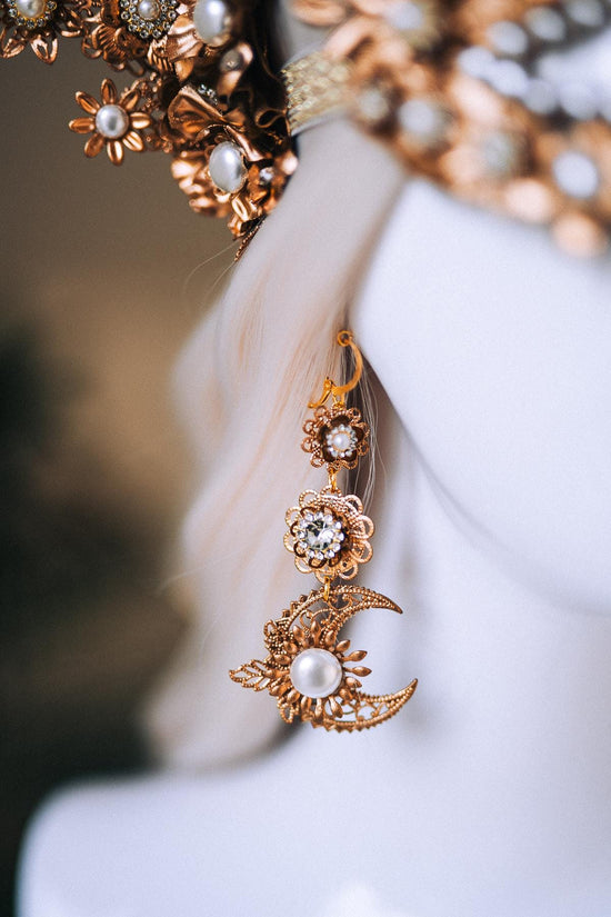 Golden Masquerade Floral Earrings White Gold Pearl Crystal Jewelry