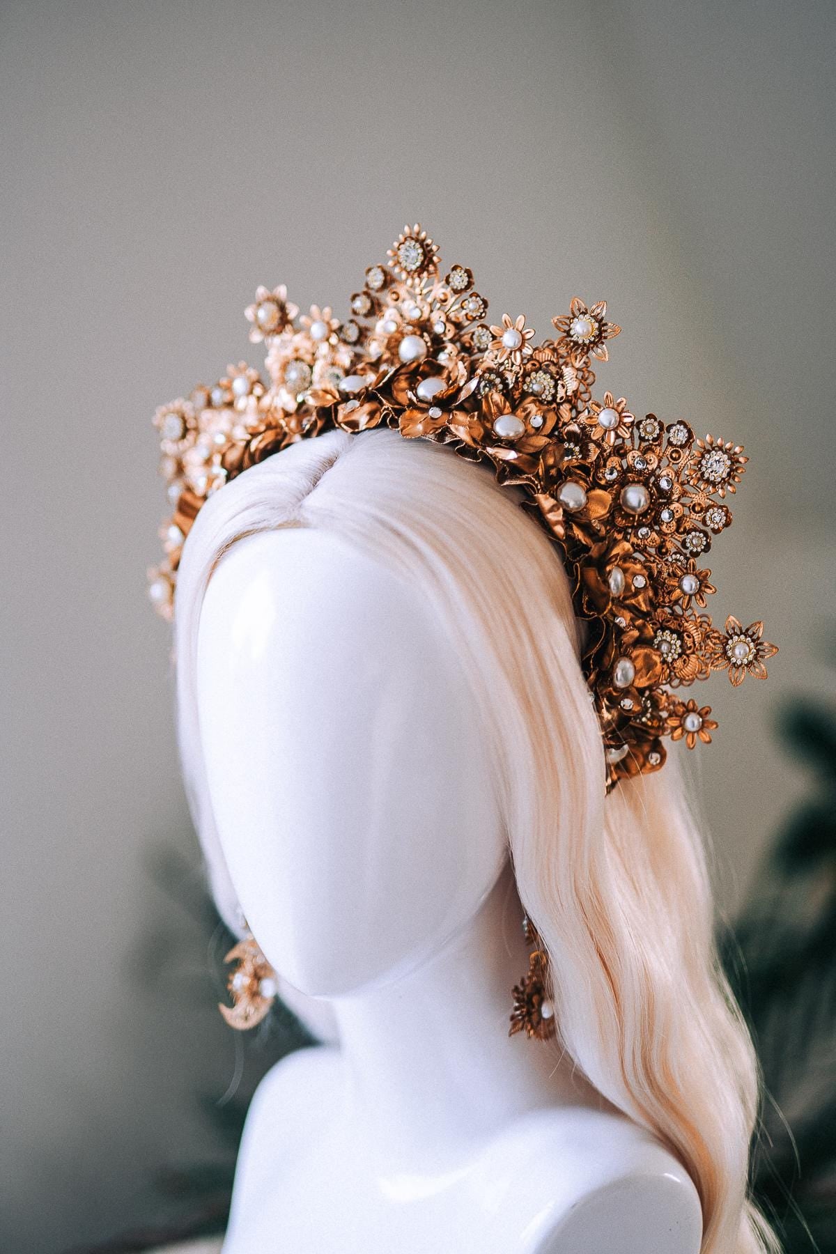 Golden Masquerade Floral Earrings White Gold Pearl Crystal Jewelry