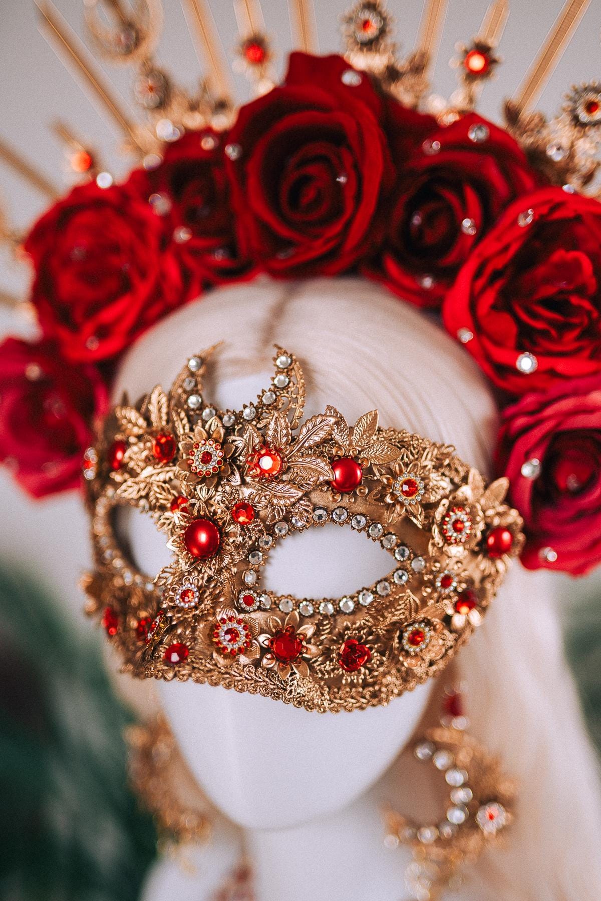 Baroque Fox Masquerade Mask Gold Red