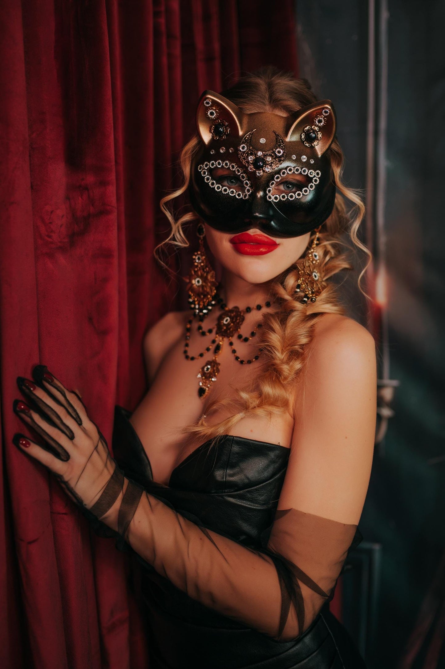 Golden Cat Mask Masquerade Luxury Feline Headpiece Carnival Costume