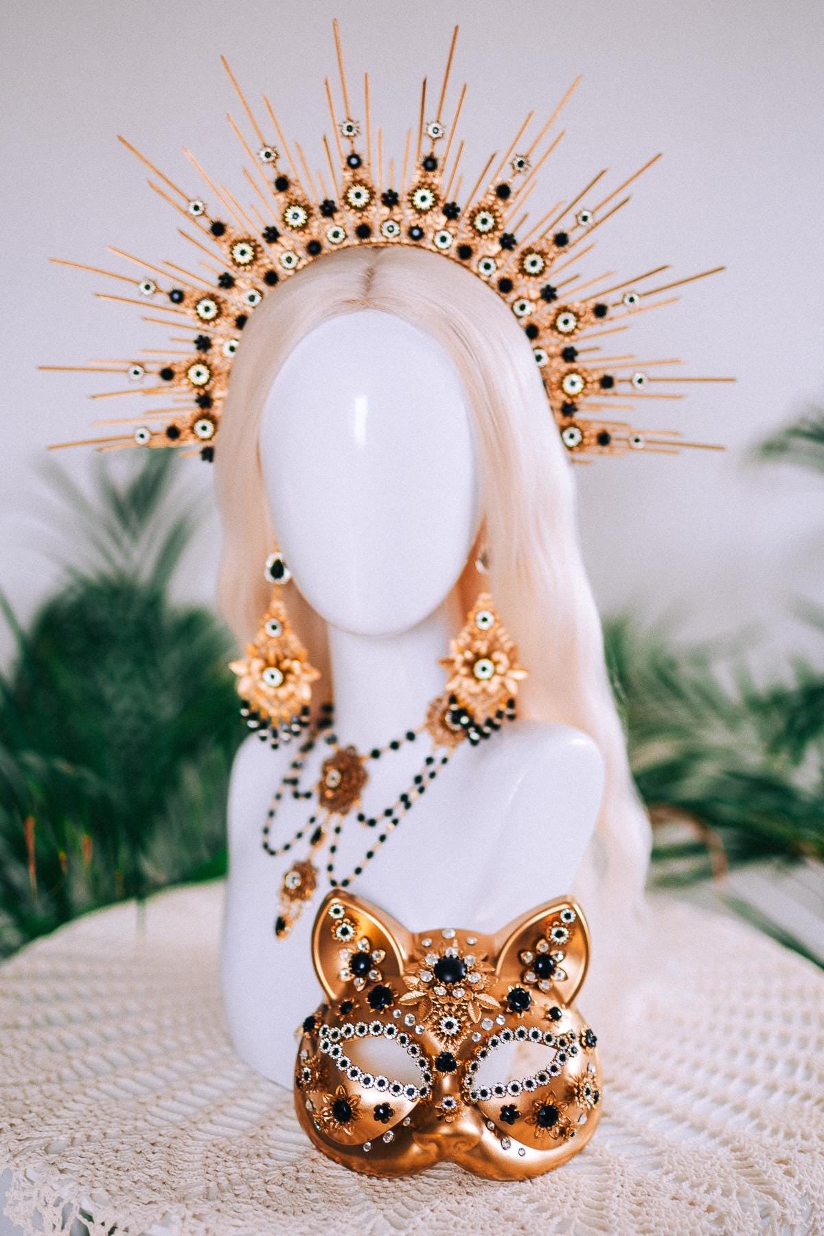 Golden Cat Mask Masquerade Luxury Feline Headpiece Carnival Costume