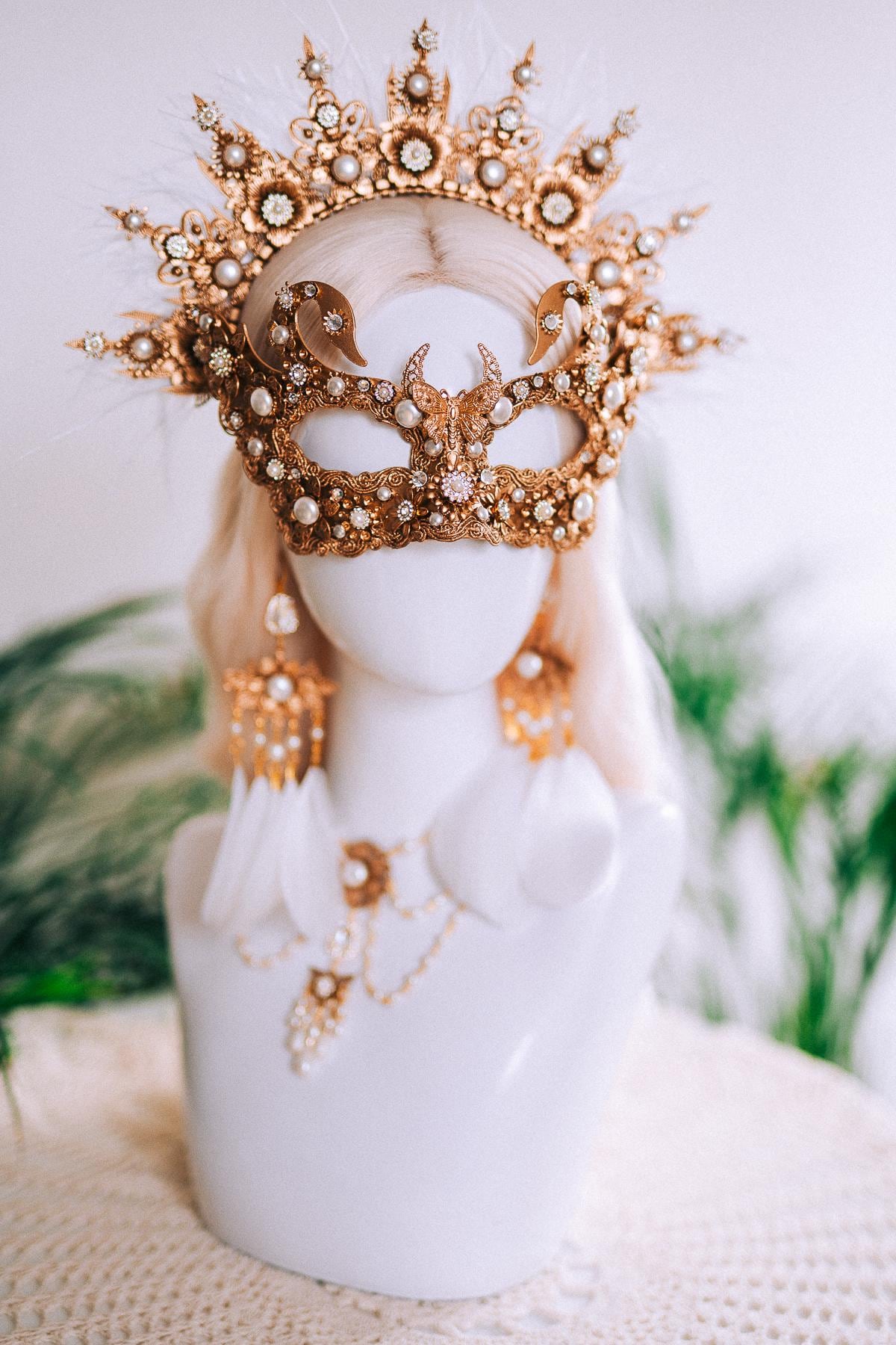 White Swan Feather Halo Crown Bridal Masquerade Headpiece