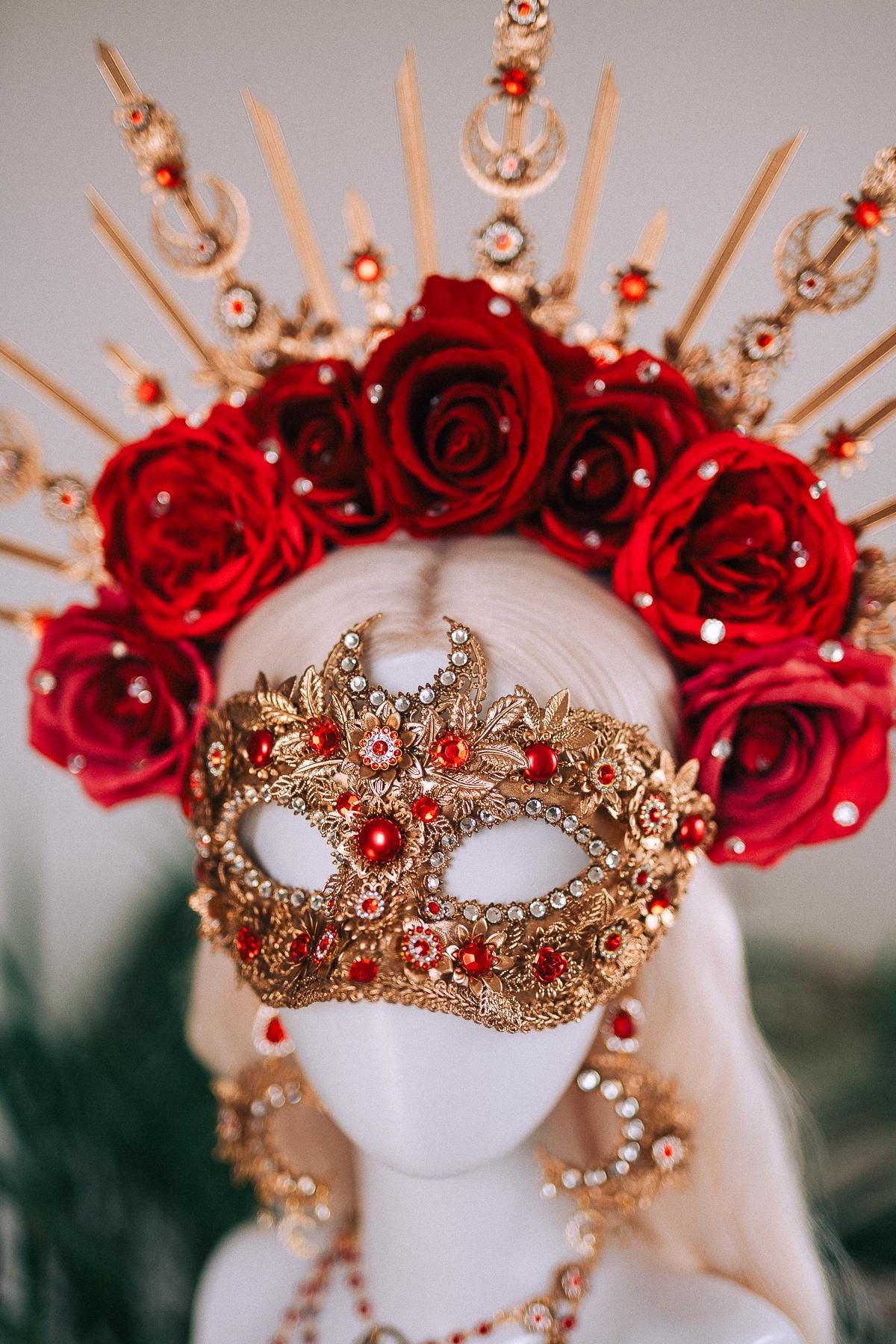 Baroque Fox Rose Halo Crown Carnival Ball Headpiece