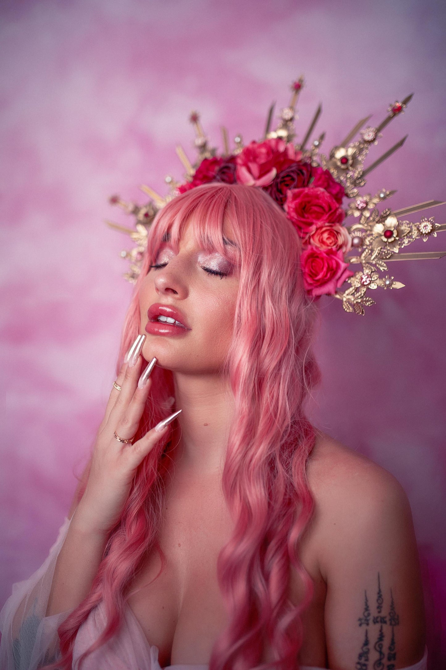 Rose Radiance Halo Crown With Gold Spikes