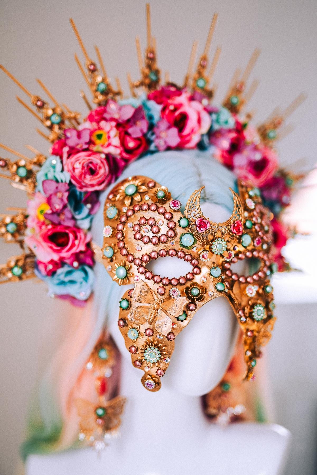 Butterfly Masquerade Mask Gold Crystal Floral Festival Costume Mask