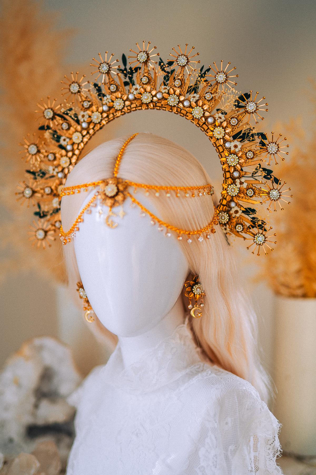 Gold Halo Crown with Pearls, Boho Bridal Headpiece, Gypsophila and Eucalyptus