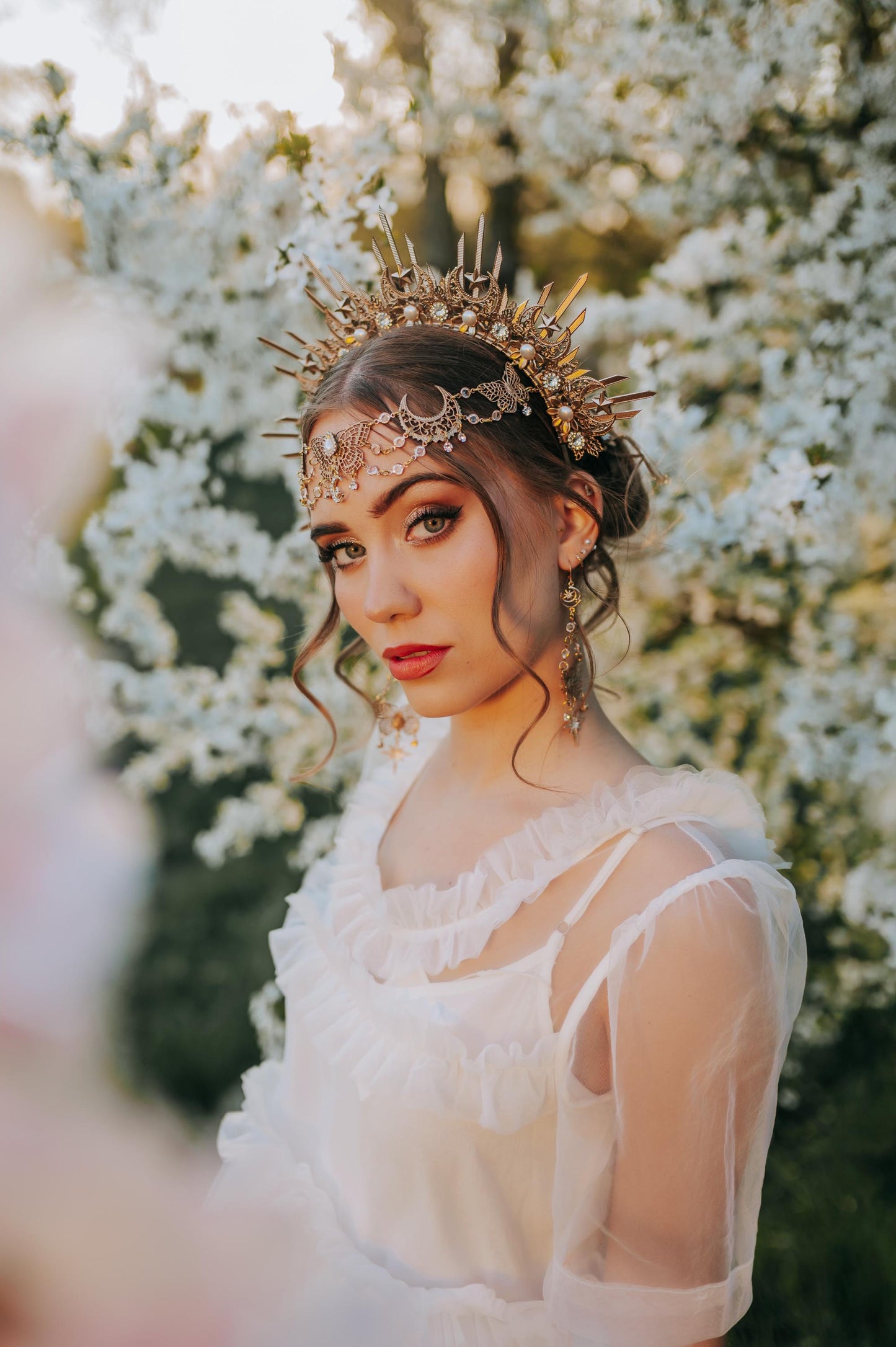 Golden Forehead Chain Headpiece Bridal Hair Jewelry Celestial Chain Headband Wedding Hairpiece