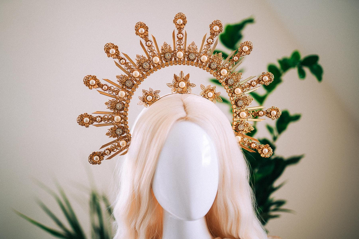 Celestial Halo Crown Gold Bridal Crown Wedding Headpiece Goddess Tiara Sun Halo Crown