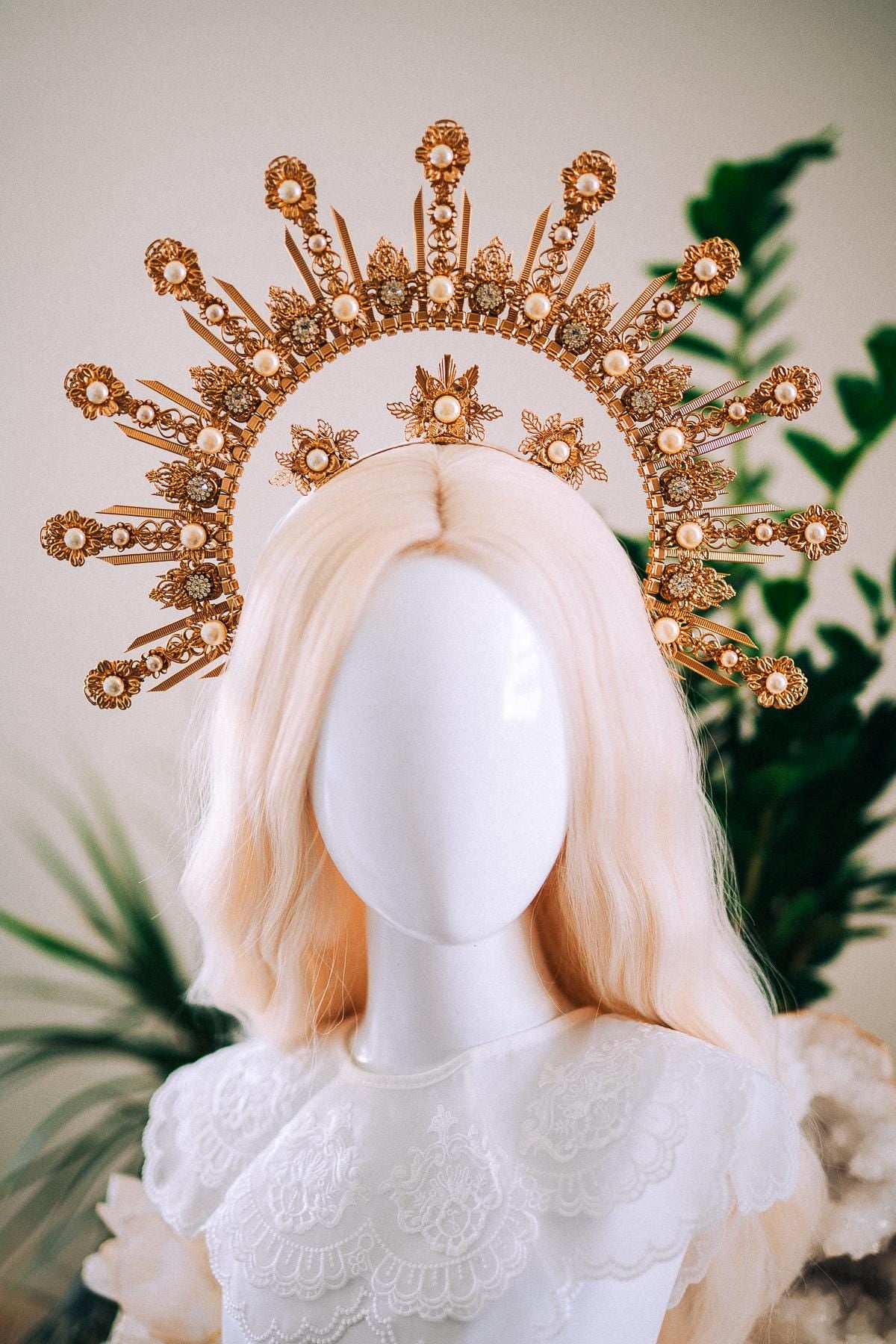 Celestial Halo Crown Gold Bridal Crown Wedding Headpiece Goddess Tiara Sun Halo Crown