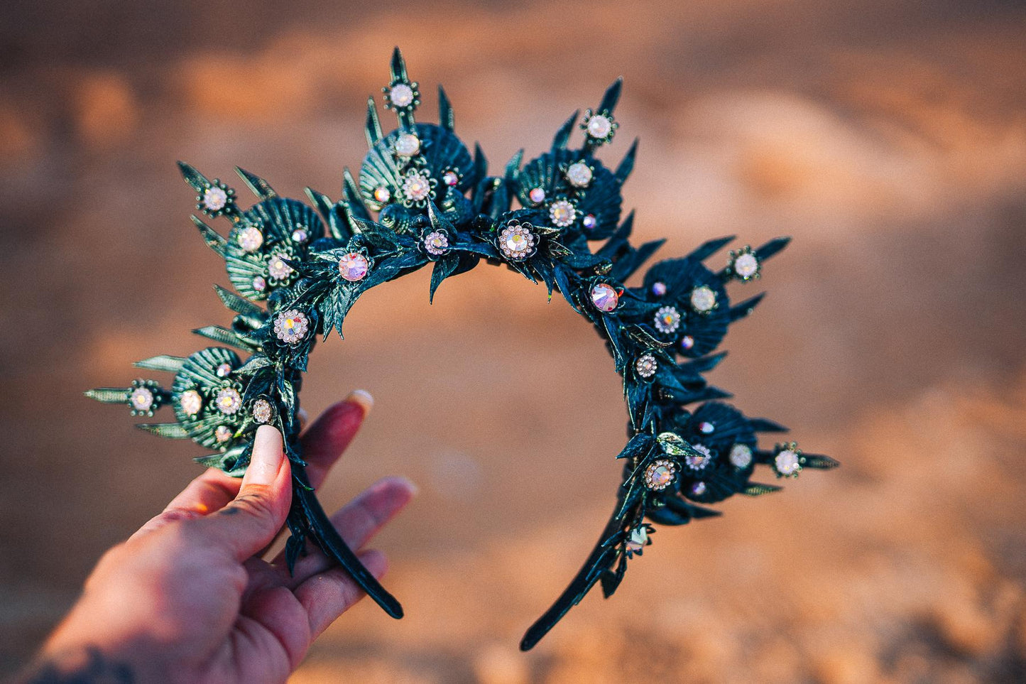 Emerald Shell Halo Crown Luxury Masquerade Crown Venetian Carnival Headpiece Crystal Costume Crown
