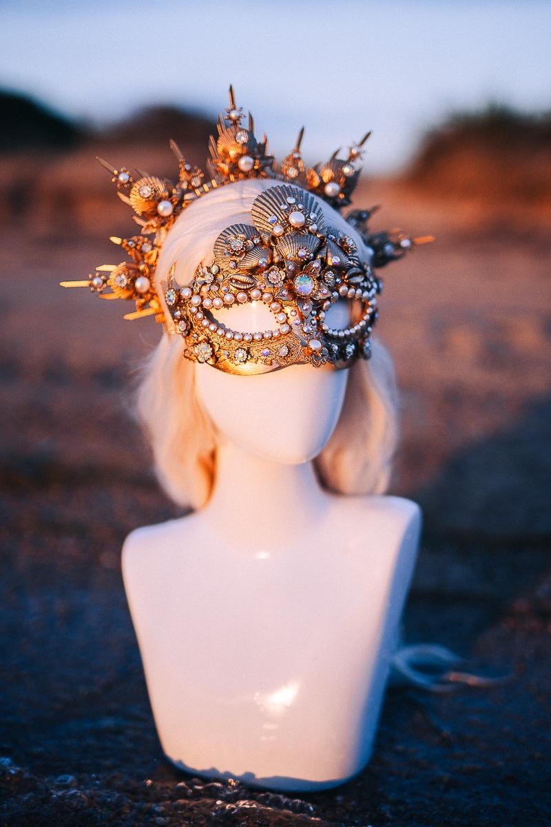Pearl Halo Crown Venetian Crown Luxury Masquerade Headpiece Carnival Crown Bridal Costume Crown