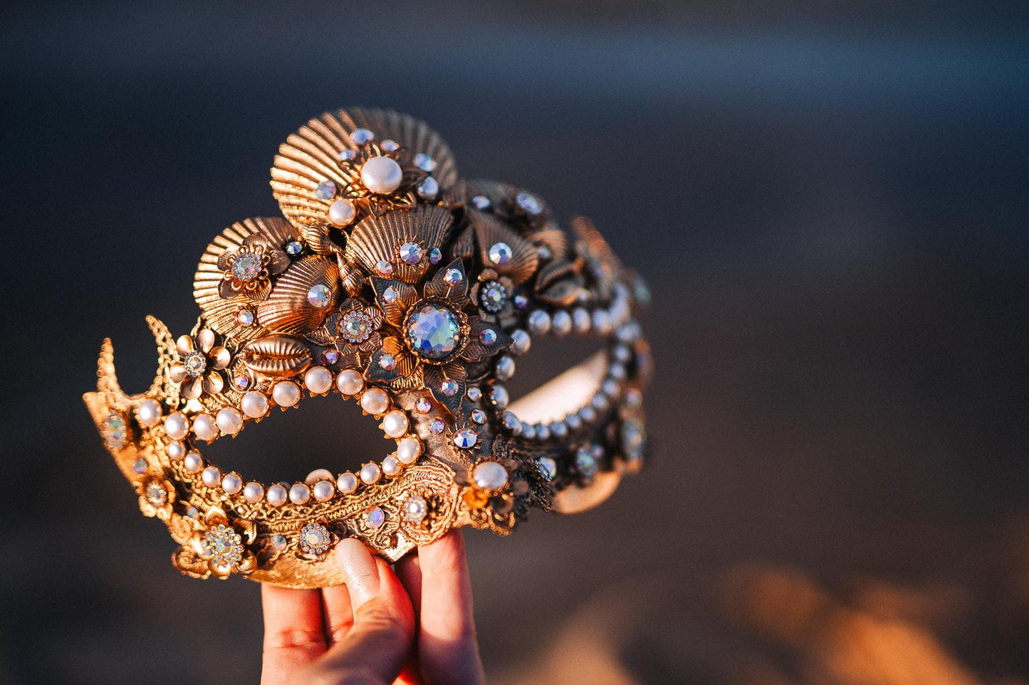 Pearl Halo Crown Venetian Crown Luxury Masquerade Headpiece Carnival Crown Bridal Costume Crown