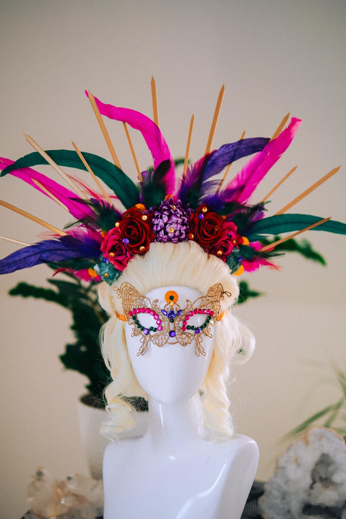 Halo Feather Crown, Mardi Gras Halo Crown, Carnival Feather Headdress, Festival Crown, Masquerade Headpiece, Luxury Couture Crown