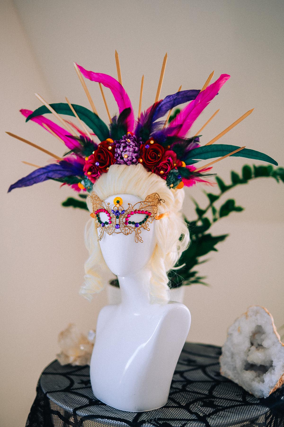 Halo Feather Crown, Mardi Gras Halo Crown, Carnival Feather Headdress, Festival Crown, Masquerade Headpiece, Luxury Couture Crown