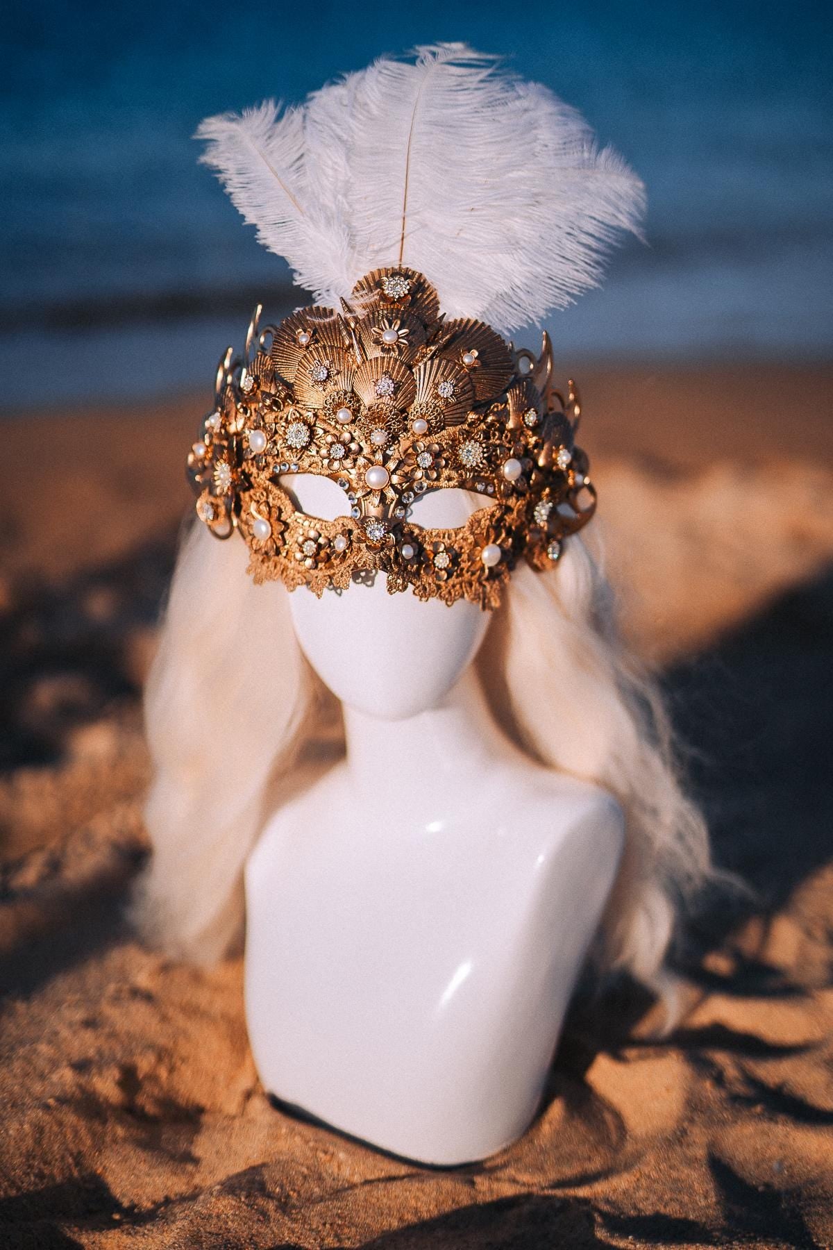 Gold Venetian Shell Masquerade Mask Luxury Carnival Mask Feather Ball Mask Bridal Costume Headpiece