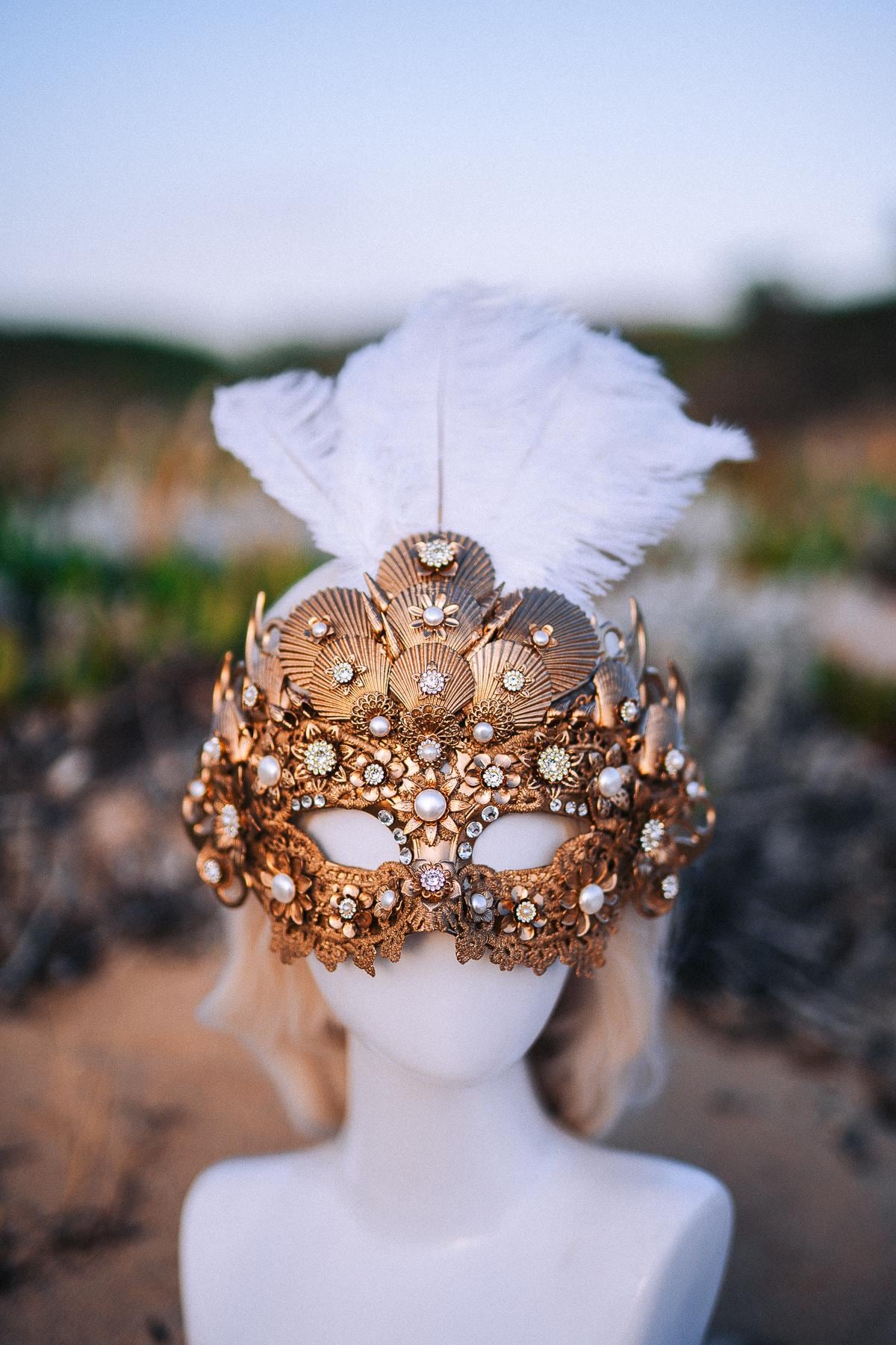 Gold Venetian Shell Masquerade Mask Luxury Carnival Mask Feather Ball Mask Bridal Costume Headpiece