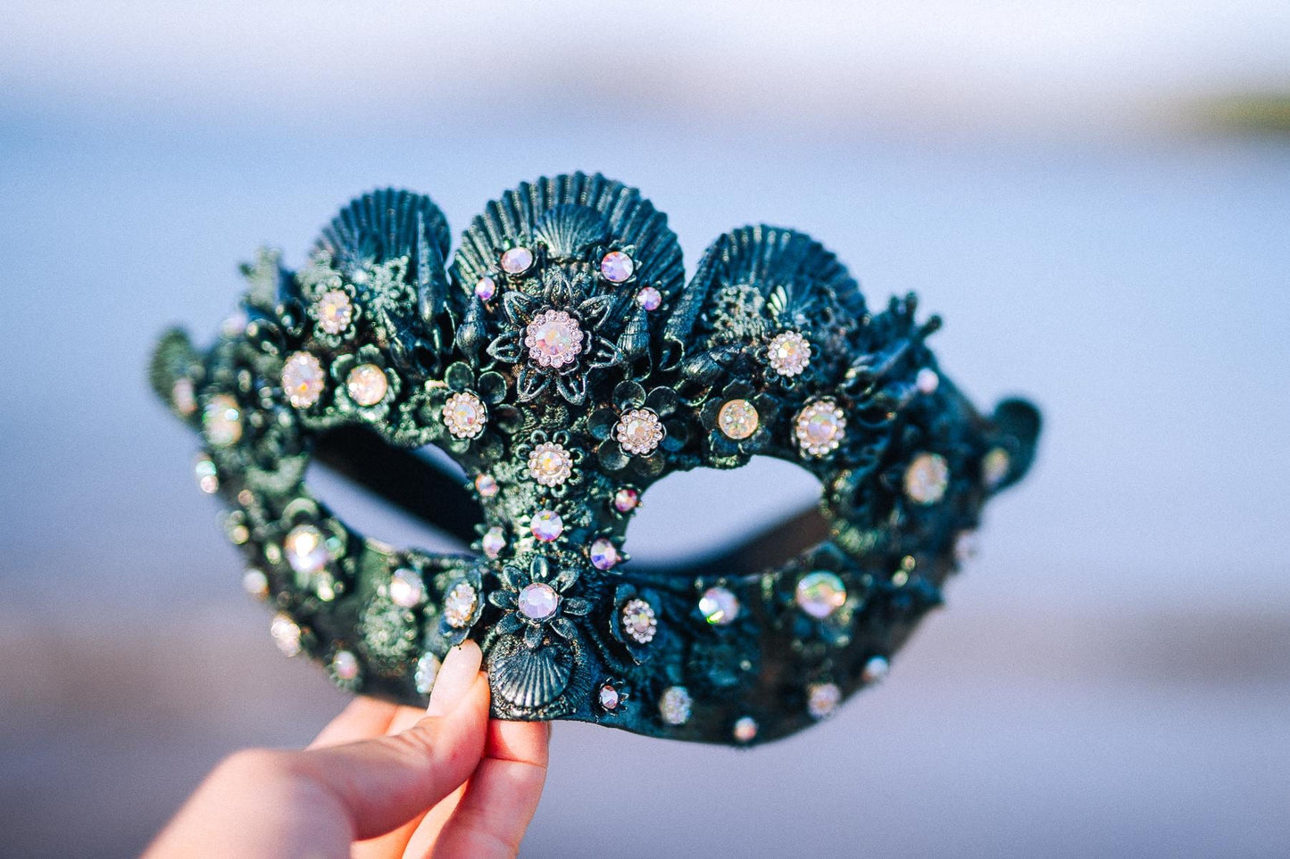Emerald Shell Halo Crown Luxury Masquerade Crown Venetian Carnival Headpiece Crystal Costume Crown