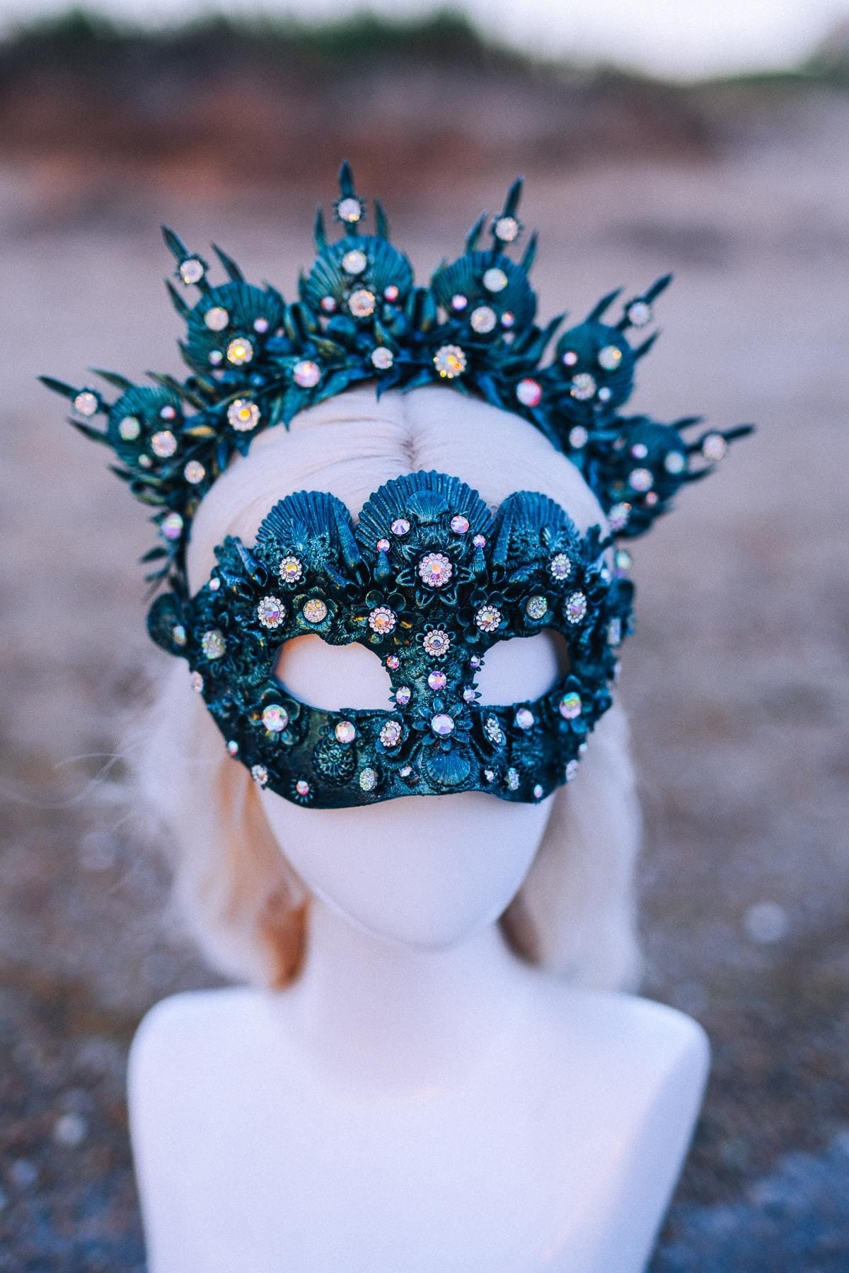 Emerald Shell Halo Crown Luxury Masquerade Crown Venetian Carnival Headpiece Crystal Costume Crown