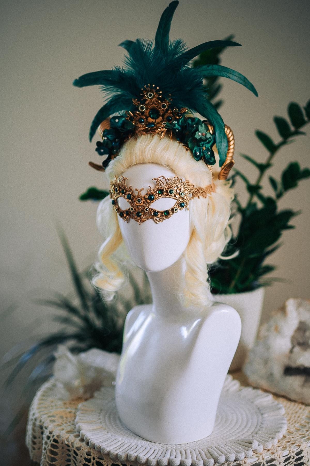 Emerald Masquerade Mask, Green Venetian Mask, Fantasy Mask, Emerald Goddess Mask, Lace Carnival Mask, Couture Costume Mask