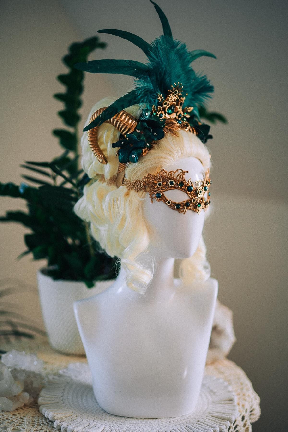 Emerald Masquerade Mask, Green Venetian Mask, Fantasy Mask, Emerald Goddess Mask, Lace Carnival Mask, Couture Costume Mask