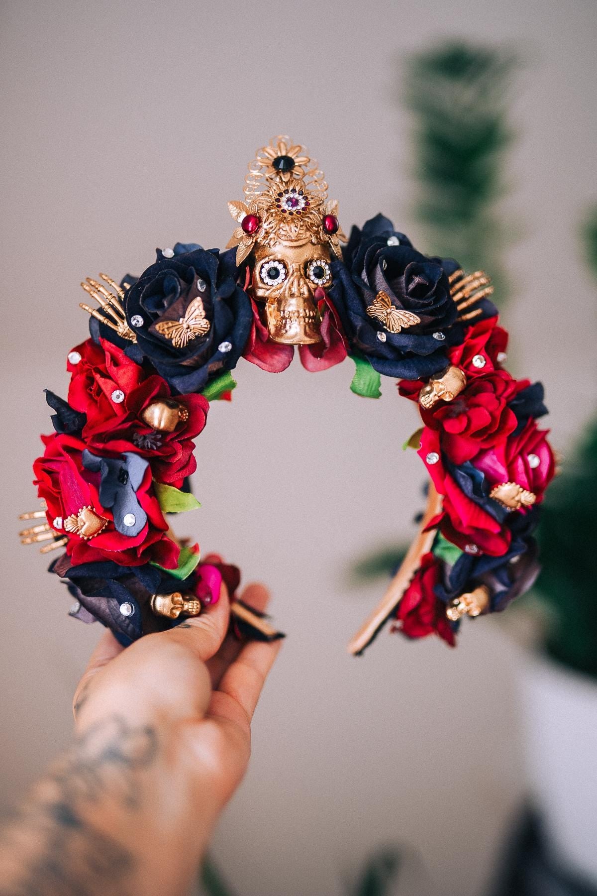 La Catrina Black Rose Crown, Día de los Muertos Headpiece, Mexican Floral Crown, Sugar Skull Crown, Artisan Flower Crown