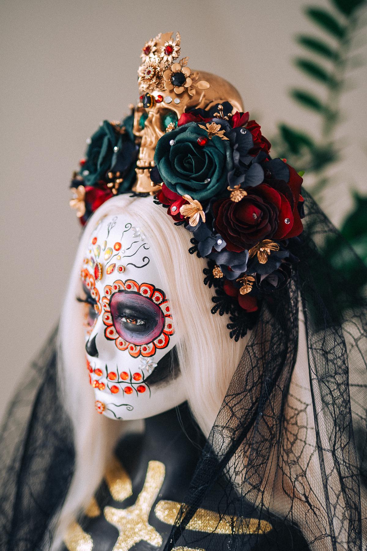 La Catrina Emerald Veil Crown, Día de los Muertos Veil Headpiece, Mexican Floral Crown, Sugar Skull Crown, Couture Bridal Veil