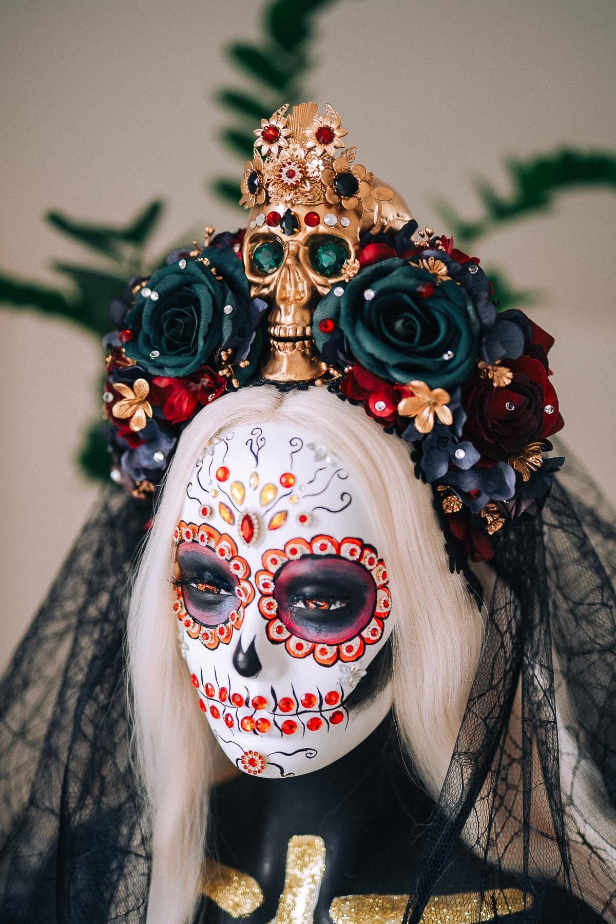 La Catrina Emerald Veil Crown, Día de los Muertos Veil Headpiece, Mexican Floral Crown, Sugar Skull Crown, Couture Bridal Veil